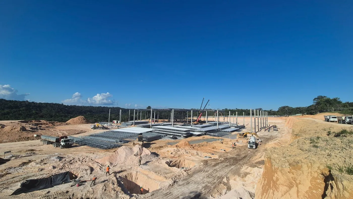 Obra industrial acompanhada pela Ramos